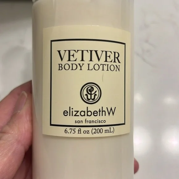elizabethW Vetiver Body Lotion 6.75 oz - Picture 5 of 5